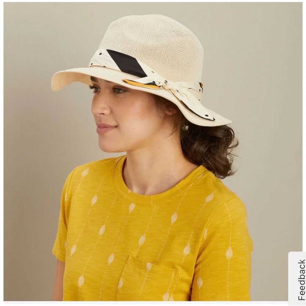 Duluth Trading Co Cream Straw Sun Hat with Black and Yellow Scarf Accent